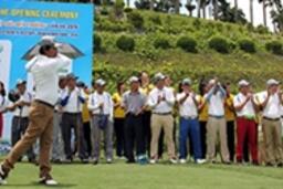 Giải Golf gây quỹ “Tiếp sức đến trường” góp gần bảy tỷ đồng