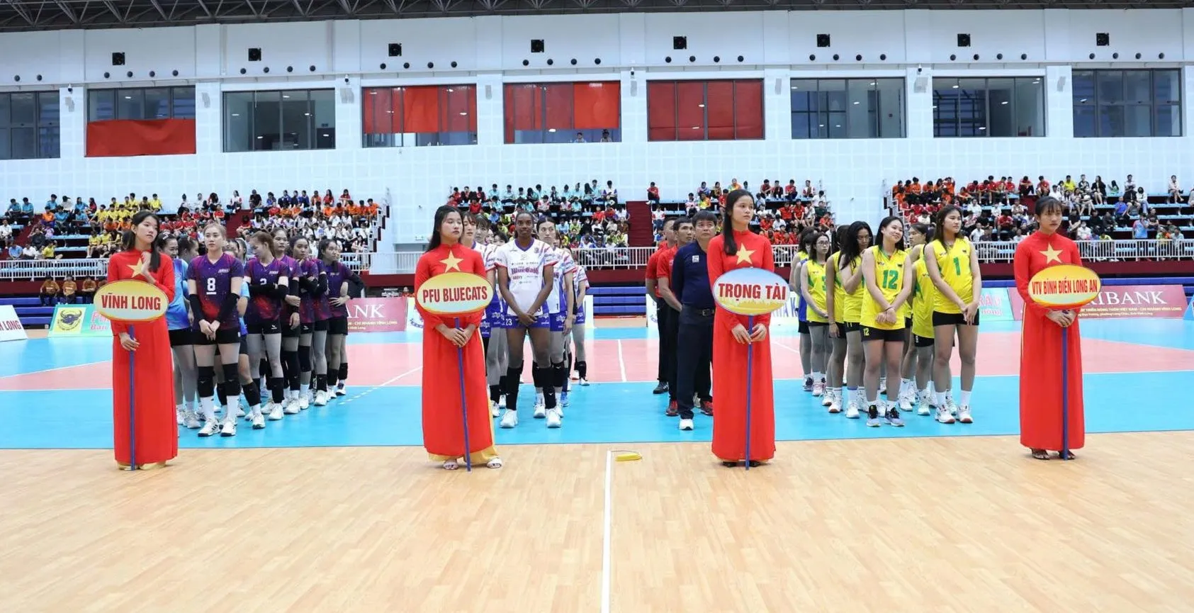 3 đội bóng tham gia thi đấu giao hữu quốc tế 515557137_1675891463353341_6749684344439719180_n.jpg